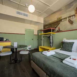 Apartahotel The Queen's Twelve By Romy&travis